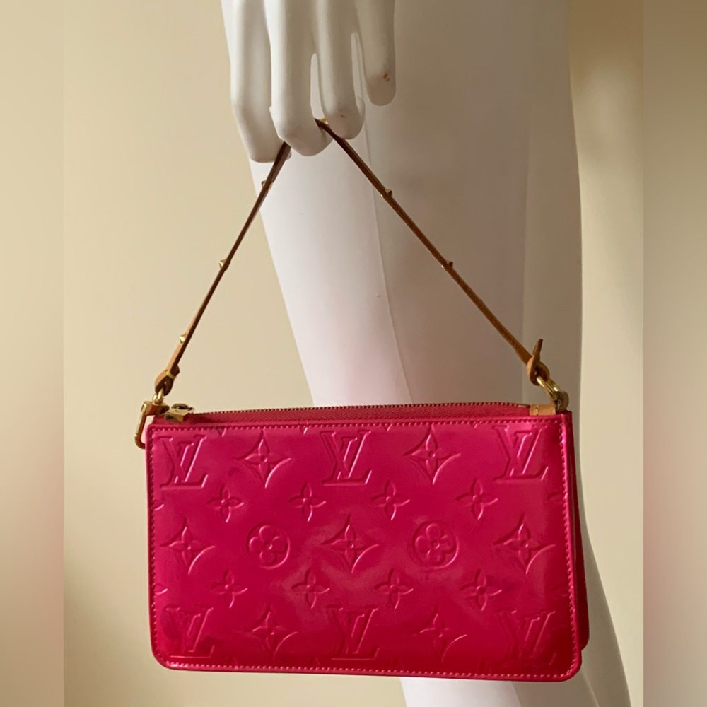 Louis Vuitton Pink Shoulder Bag - Picture 3 of 12